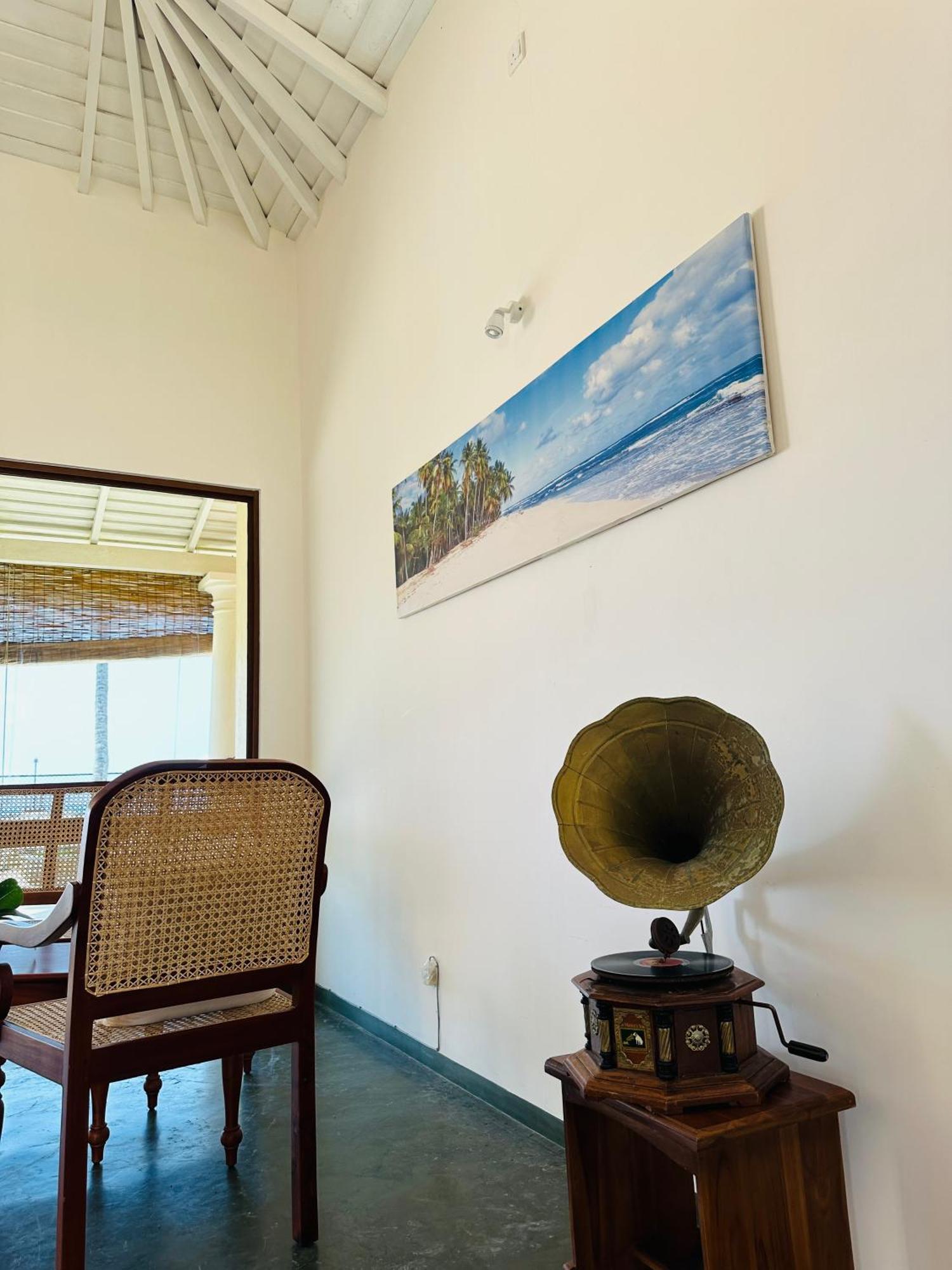 Hotel House By The Sea Hikka Hikkaduwa Exterior foto
