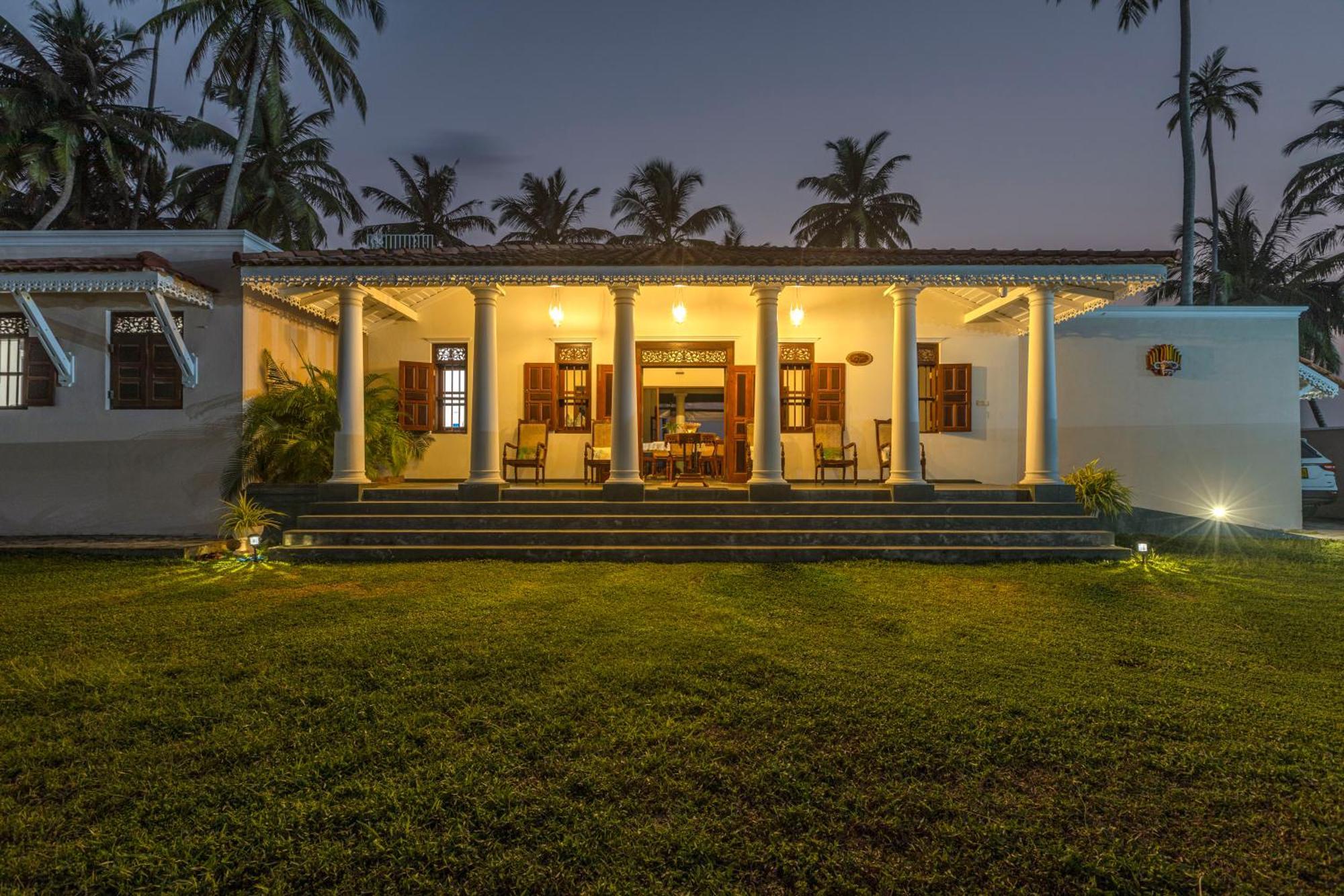 Hotel House By The Sea Hikka Hikkaduwa Exterior foto
